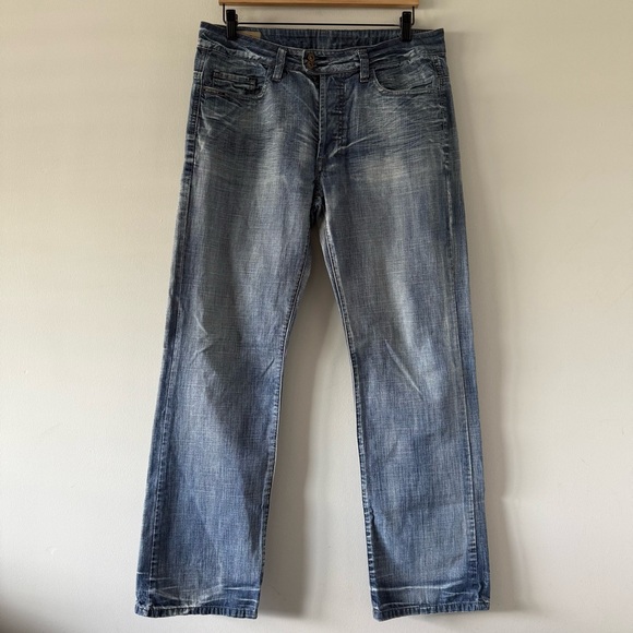 Buffalo David Bitton King Jeans Mens 32x32 Soft Boot Cut Distressed Lightweight - Picture 1 of 15